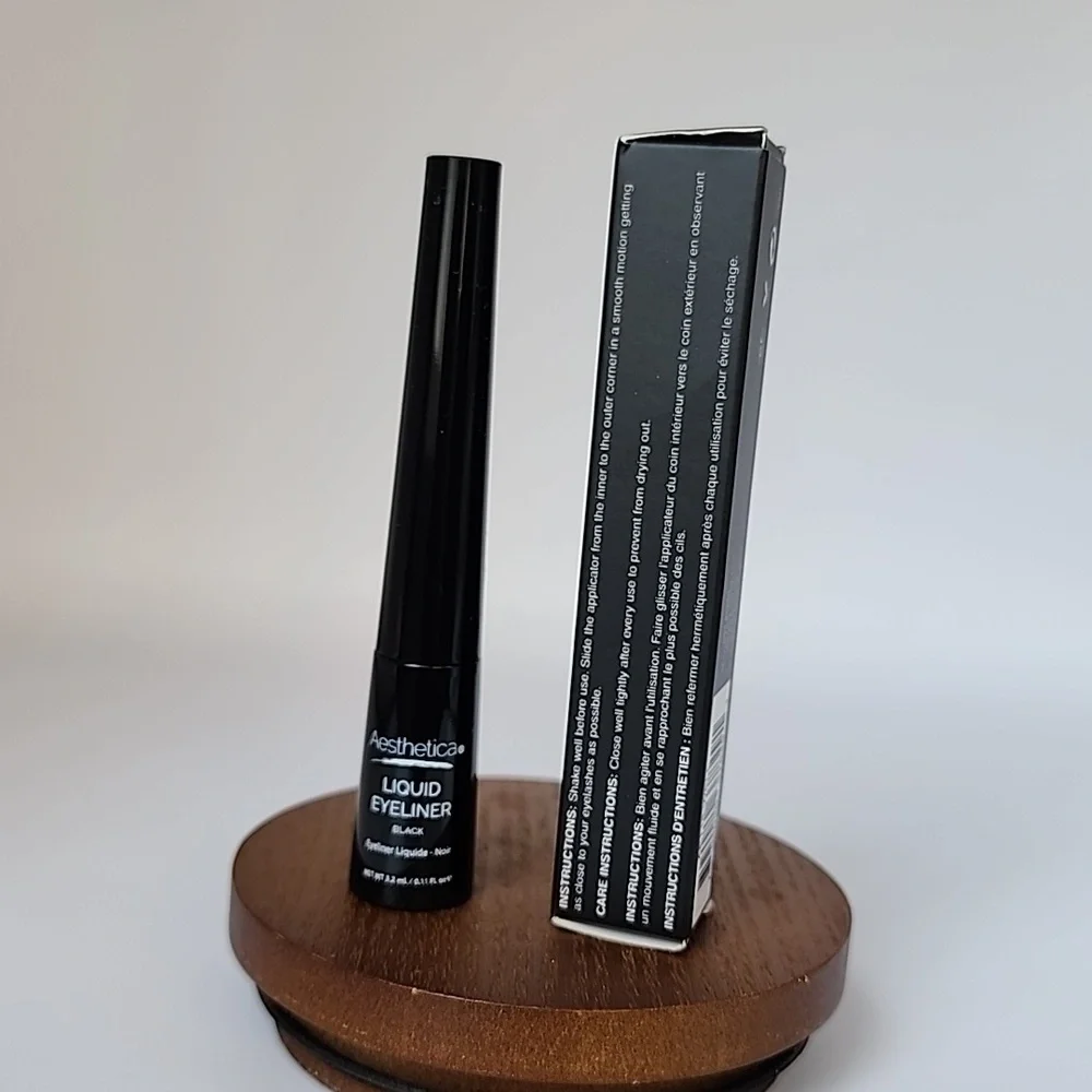 Aesthetica Liquid Eyeliner - Black